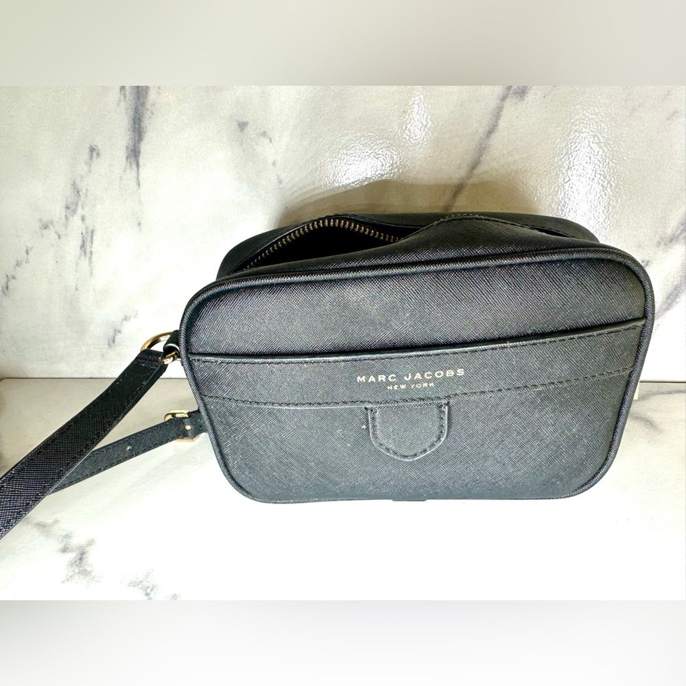 Marc Jacobs The Liaison Black Crossbody Bag Saffiano Leather Like New